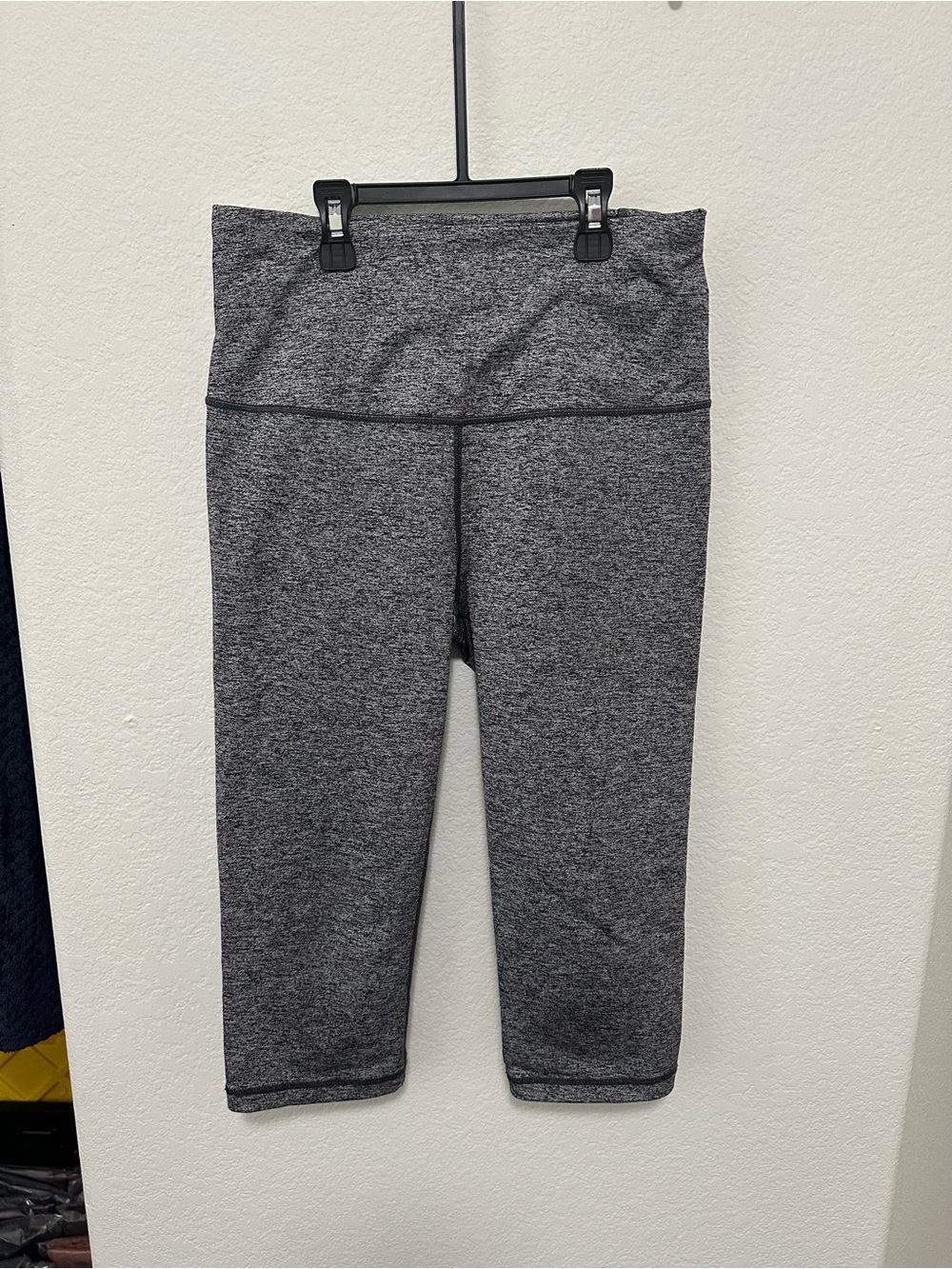 VSX Cropped Leggings!